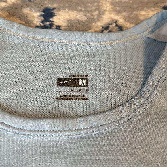 NikeFIT athletic shirt - Picture 4 of 5